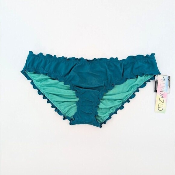 2 Women Bikini Bottom Large Red Green Sundazed Mermaid Ruffled Hula Honey Resort - Picture 2 of 13